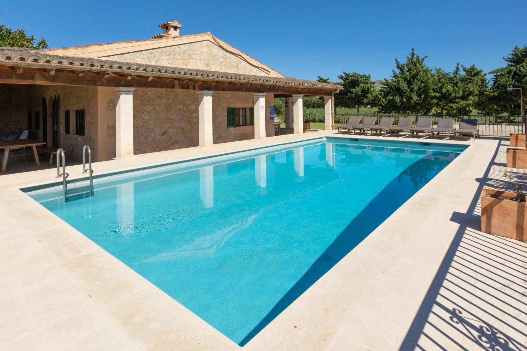 Finca Familia Pollença Exteriör bild