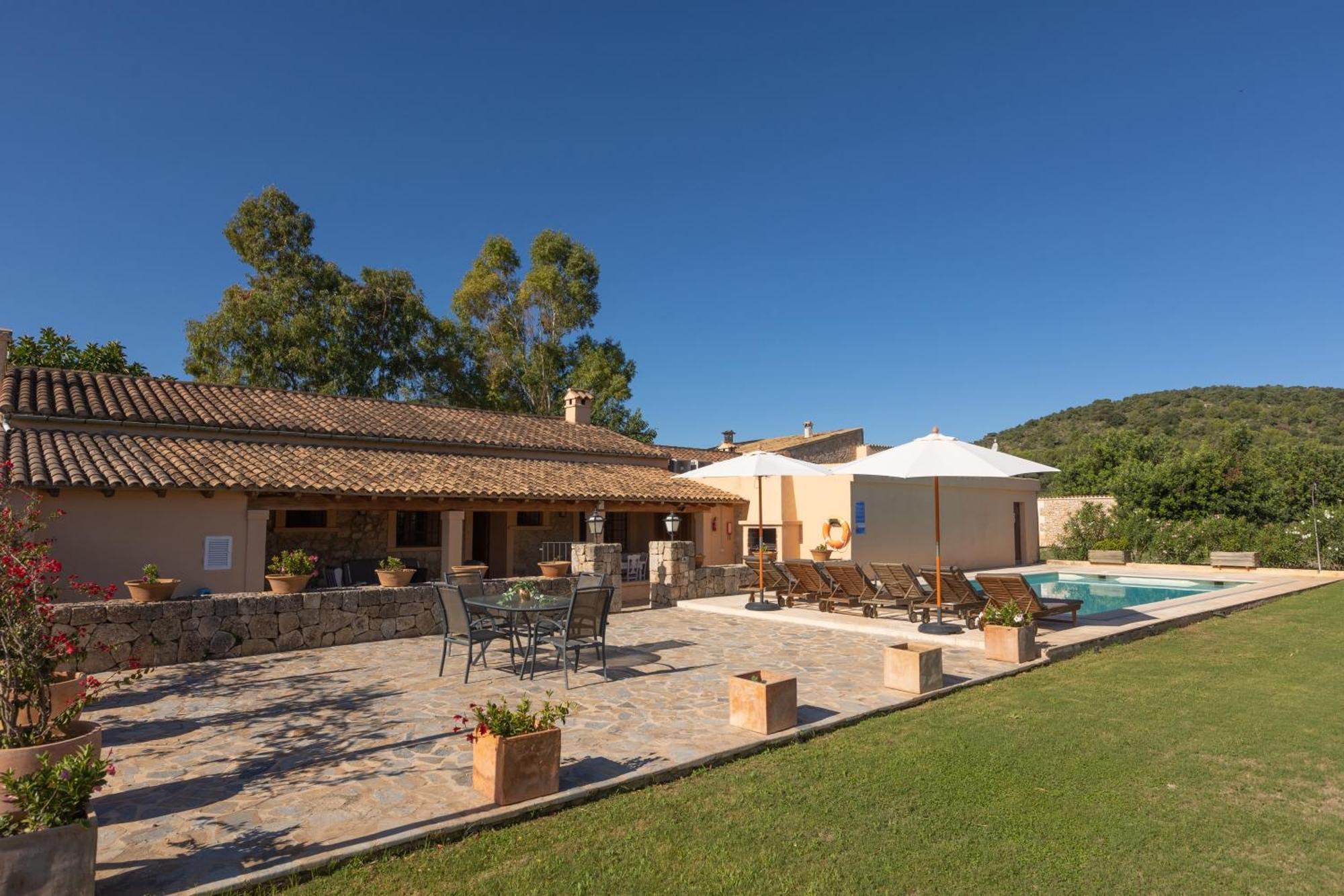 Finca Familia Pollença Exteriör bild