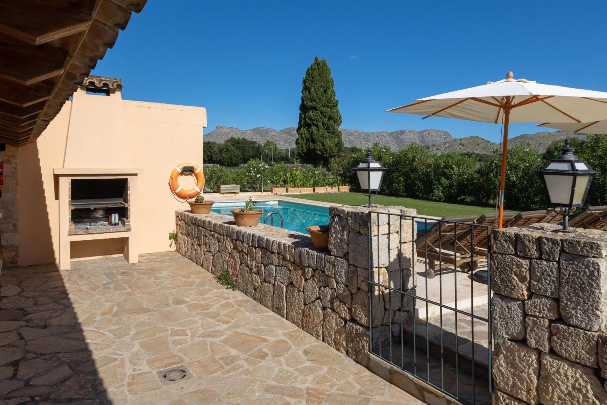 Finca Familia Pollença Exteriör bild